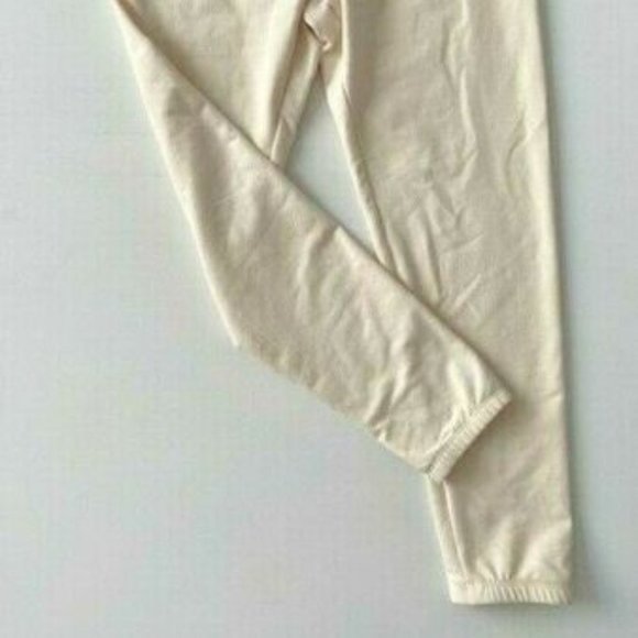 Wildfox Smooches Lips Knox Sweatpants Vanilla - Picture 3 of 4